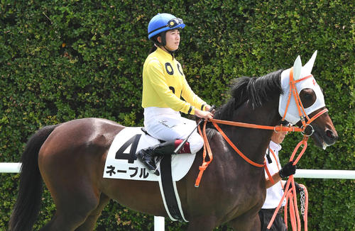 22年7月、新馬戦で4着のネーブルと今村聖奈騎手