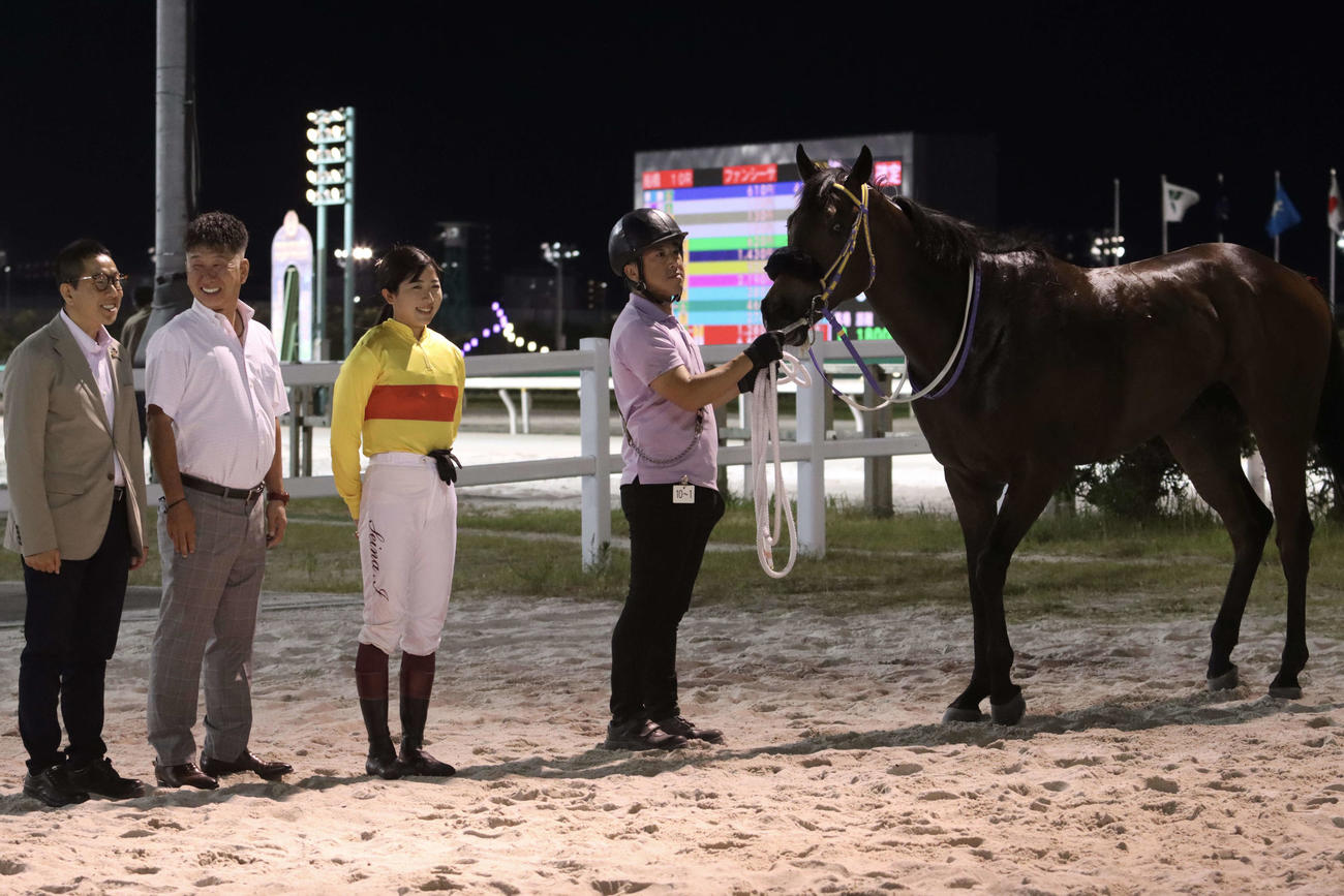 21日、船橋10Rで勝利を収めた今村聖奈騎手