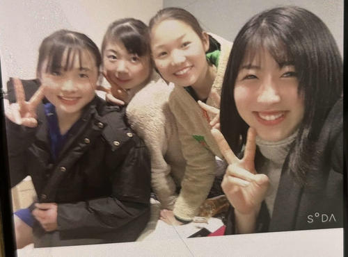 左から比呂ちゃん、菜々ちゃん、美駒ちゃん、そして私です！