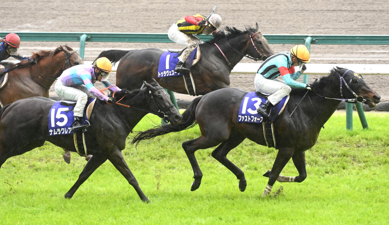 差し切って高松宮記念を制したファストフォース（撮影・前岡正明）