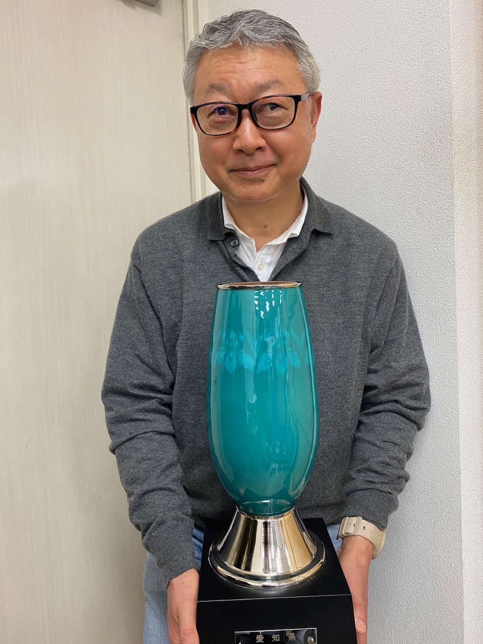 殿下のご厚意でカップを持たせてもらいました