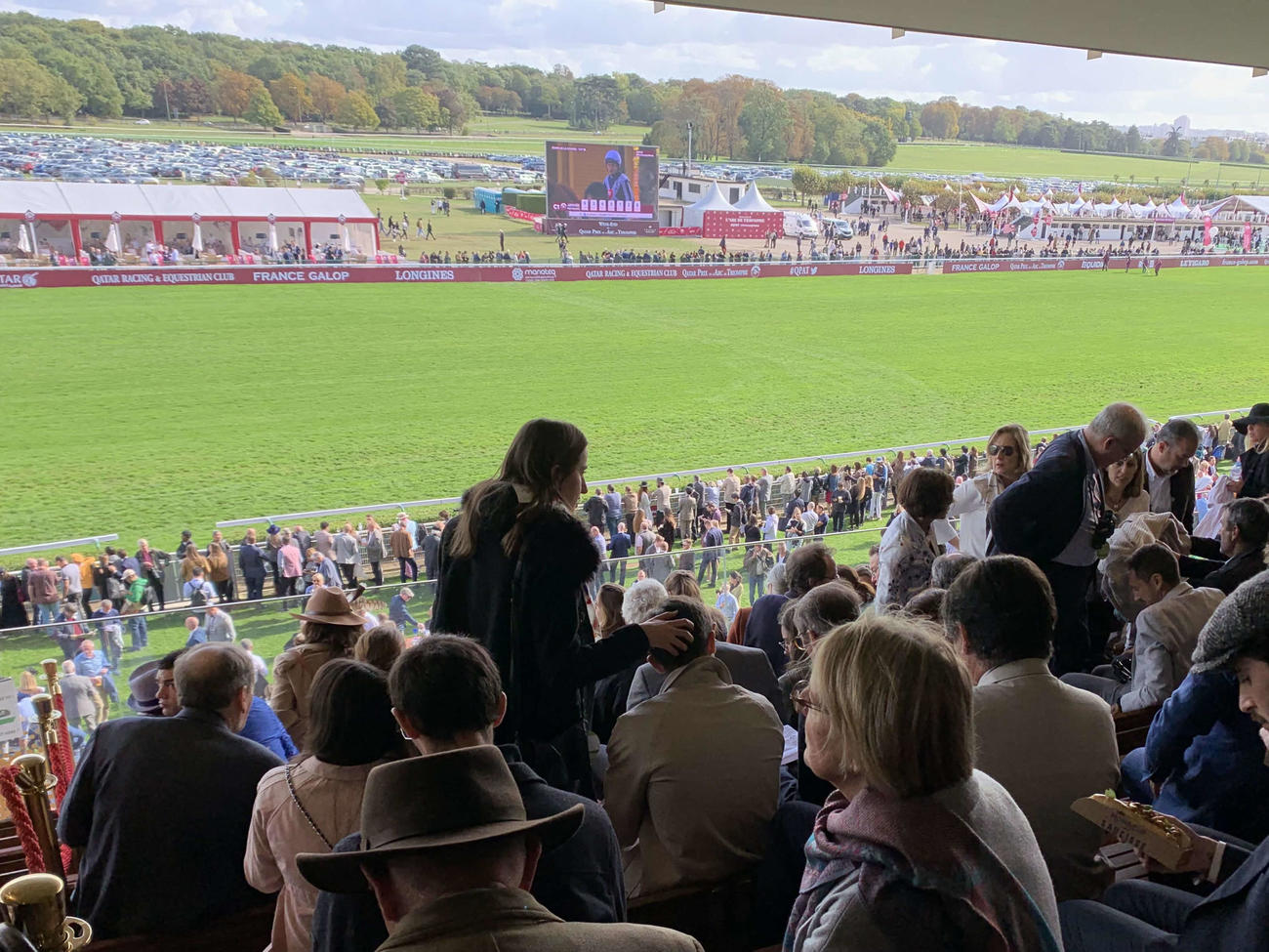 仏ギニーの舞台となるパリロンシャン競馬場