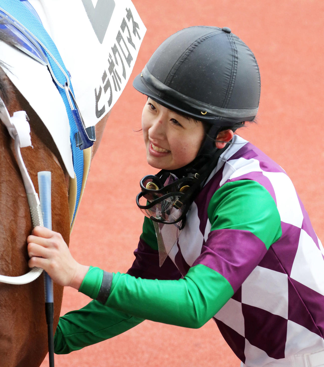 日曜阪神2R、3番人気ヒラボクロマネに騎乗も4着に終わった今村聖奈騎手（撮影・渦原淳）