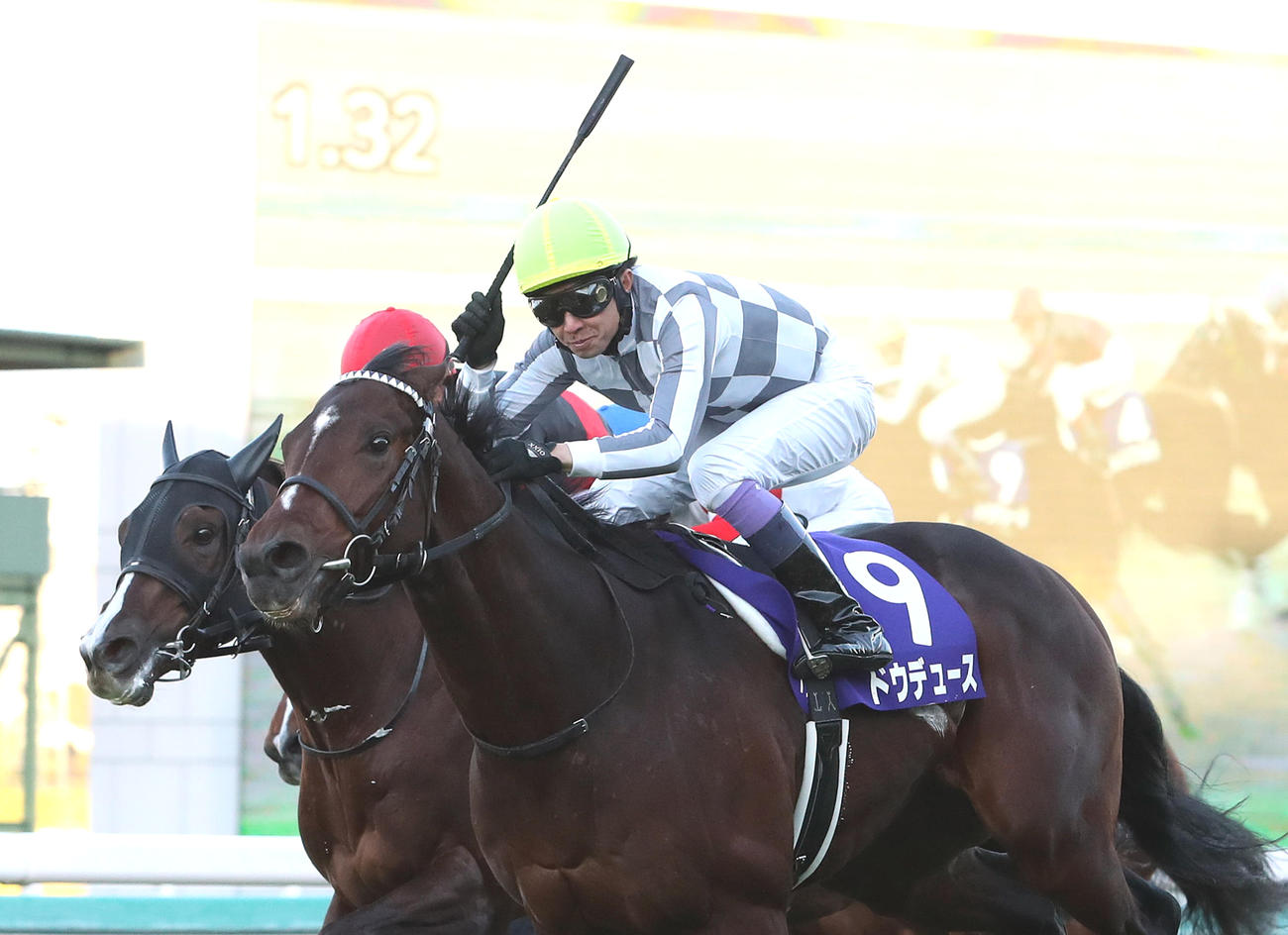 朝日杯FSを制したドウデュース（2021年12月19日撮影）