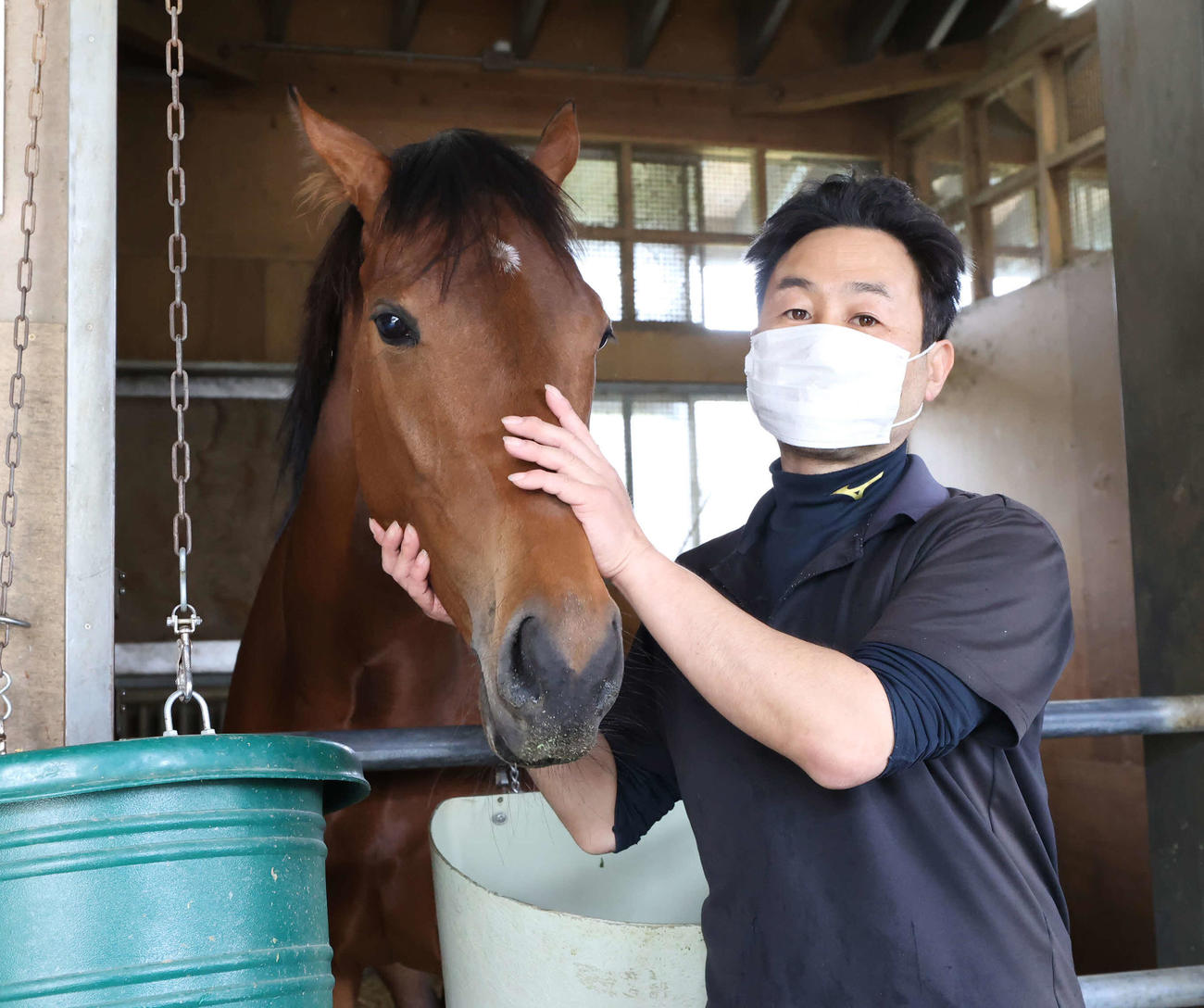 オークス切符を狙うキタサンシュガーと辻田厩務員