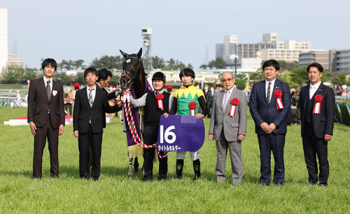 天皇賞・春】タイトルホルダー7馬身差逃げ切り 横山和騎手はG1初