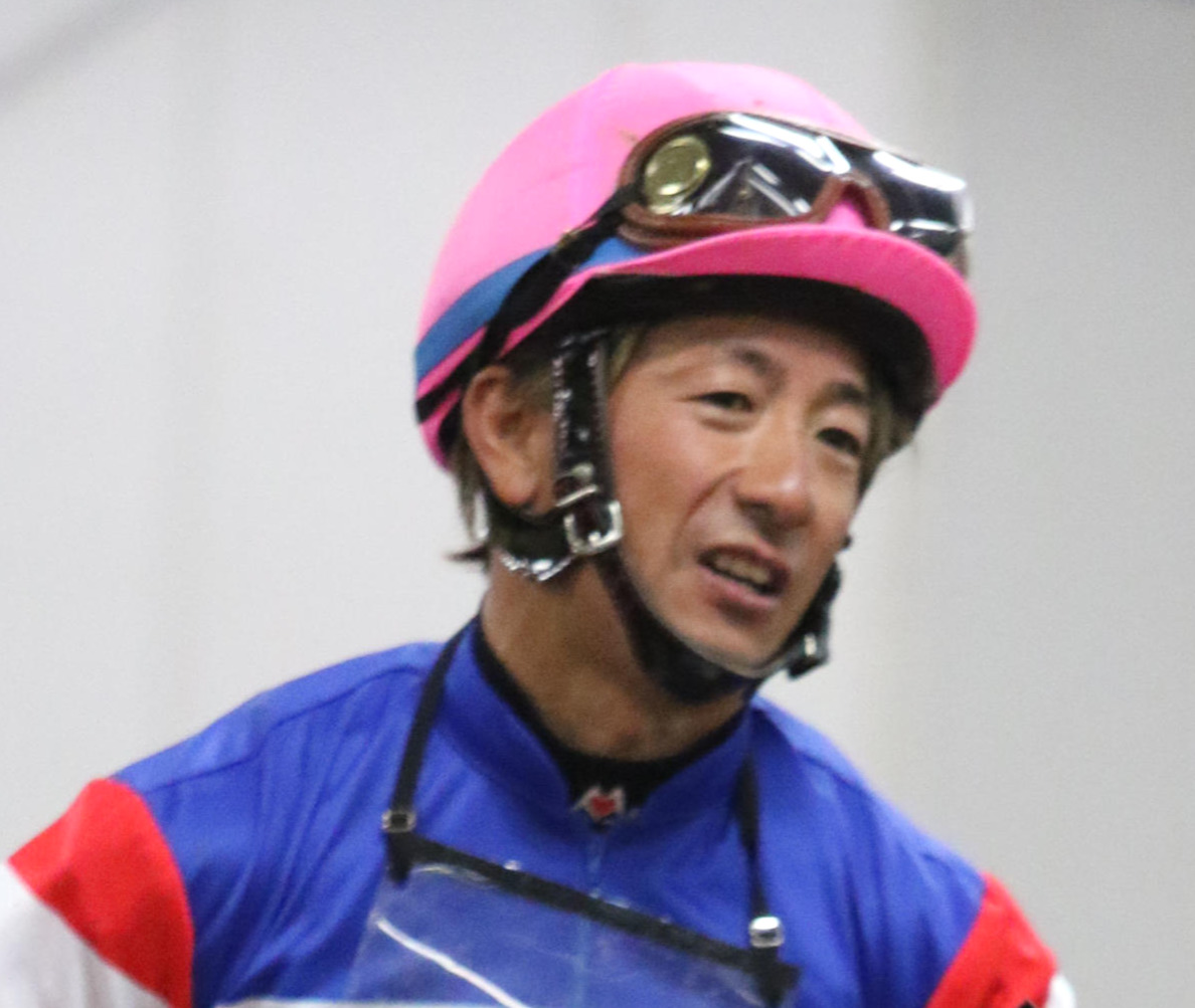 酒井学騎手（2022年5月撮影）