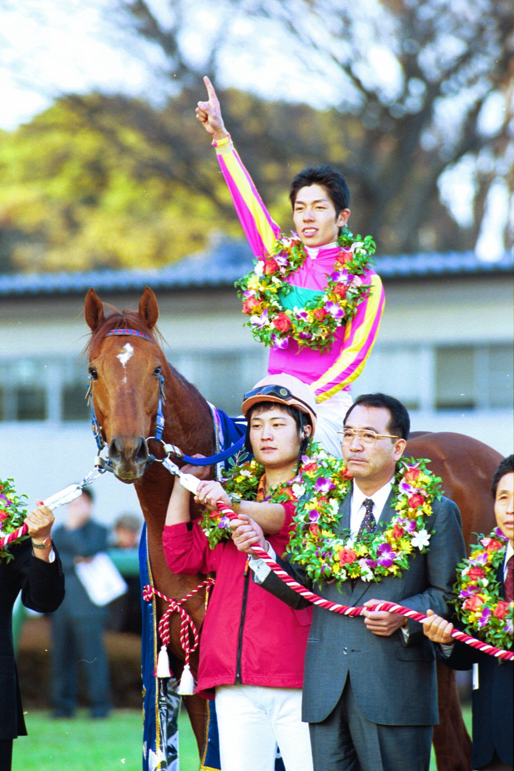 00年の有馬記念を制したテイエムオペラオーと鞍上の和田竜二騎手