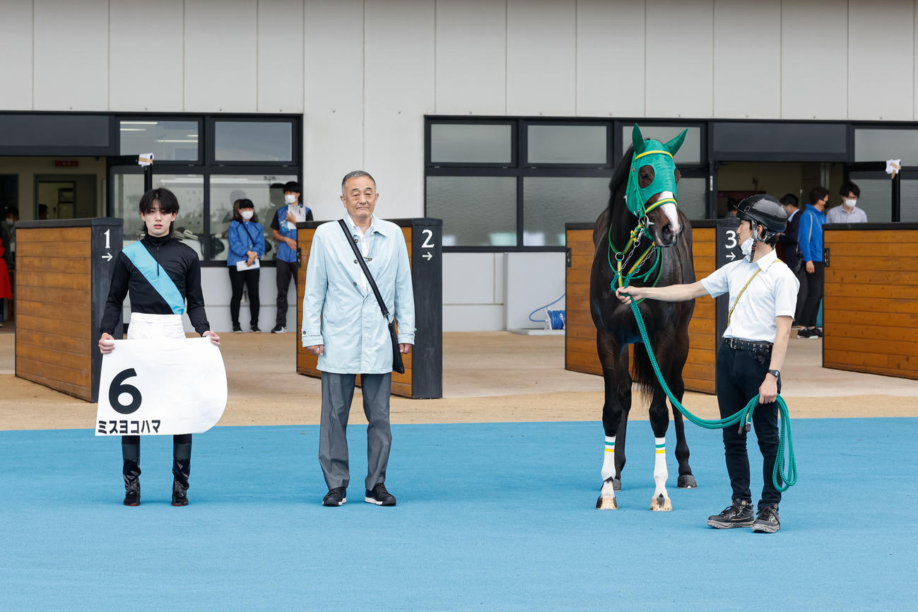 函館1R、2歳未勝利を勝ち上がったミスヨコハマ（撮影・村野早祐）
