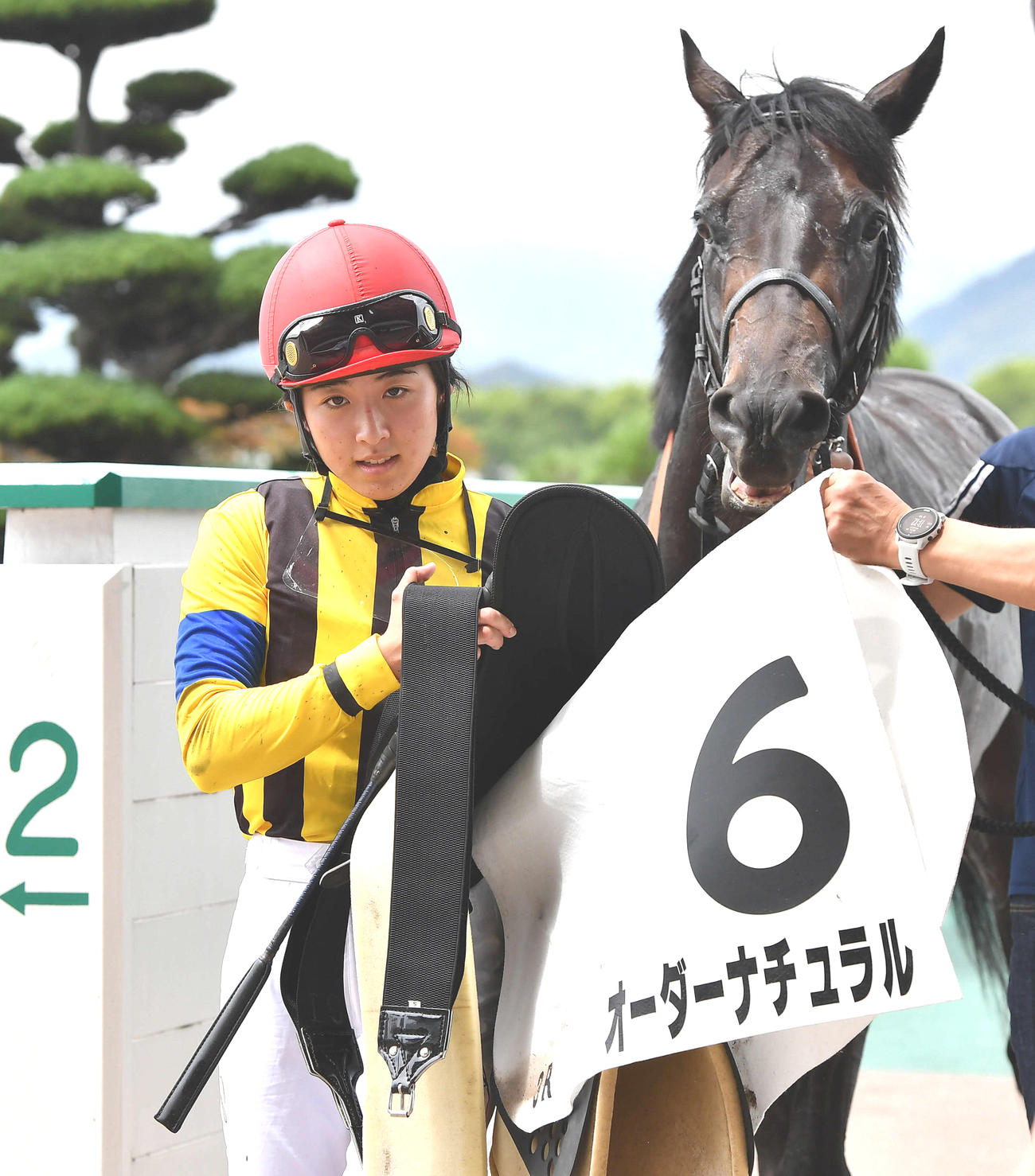 小倉3R・3歳未勝利で勝利を挙げたオーダーナチュラルと今村聖奈騎手（撮影・岩下翔太）