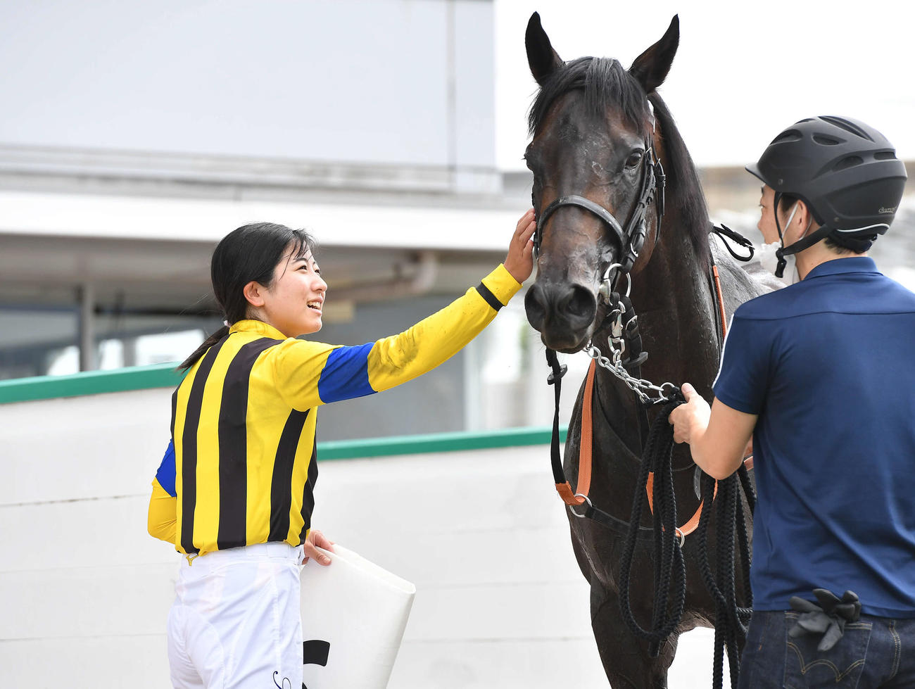 小倉3R・3歳未勝利　オーダーナチュラルに騎乗して勝利を挙げた今村聖奈騎手（撮影・岩下翔太）