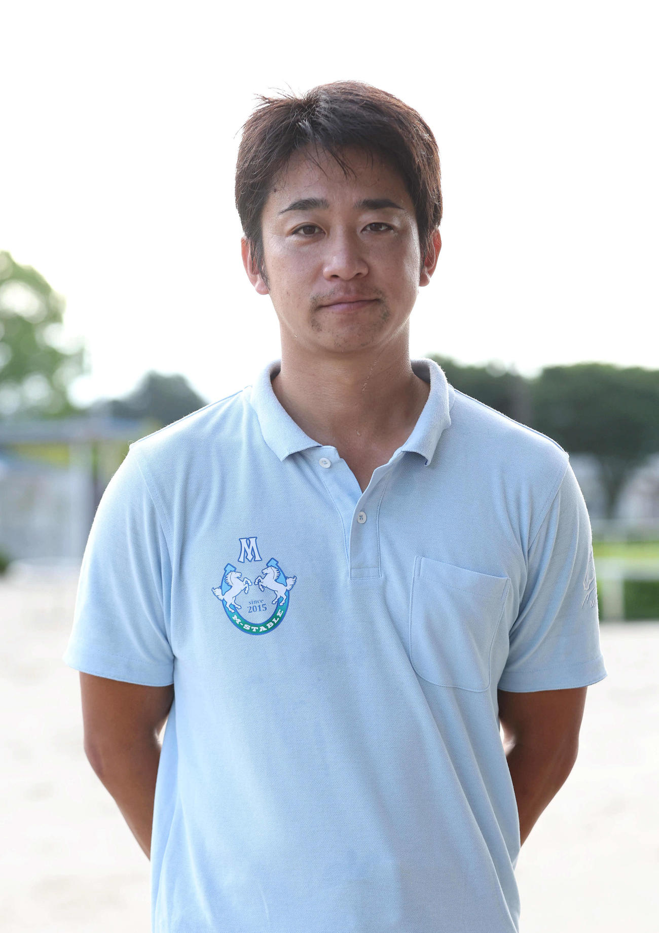 カテドラルで中京記念に挑む池添学師（撮影・白石智彦）