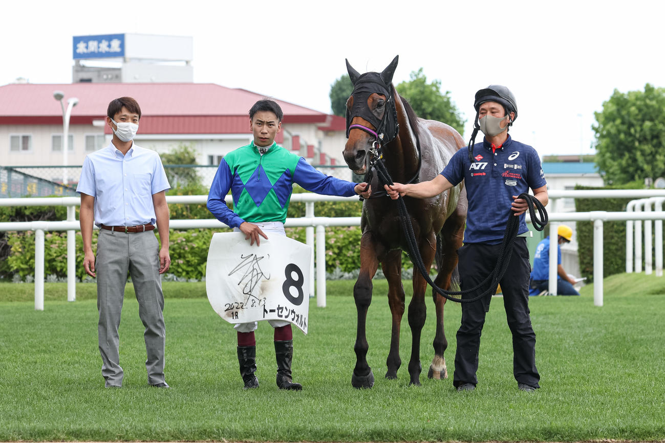 2歳未勝利を勝ち上がったトーセンウォルト（撮影・村野早祐）