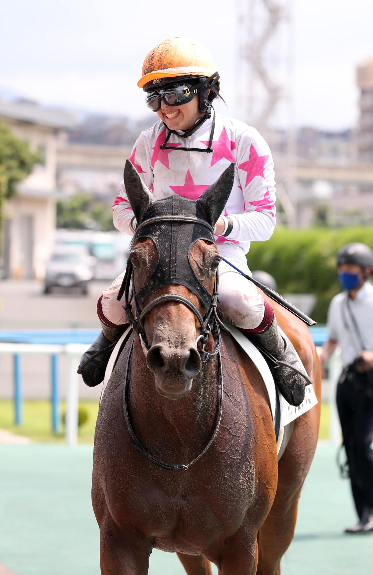 小倉8Rで1着のマテンロウルビーと今村聖奈騎手（撮影・屋方直哉）