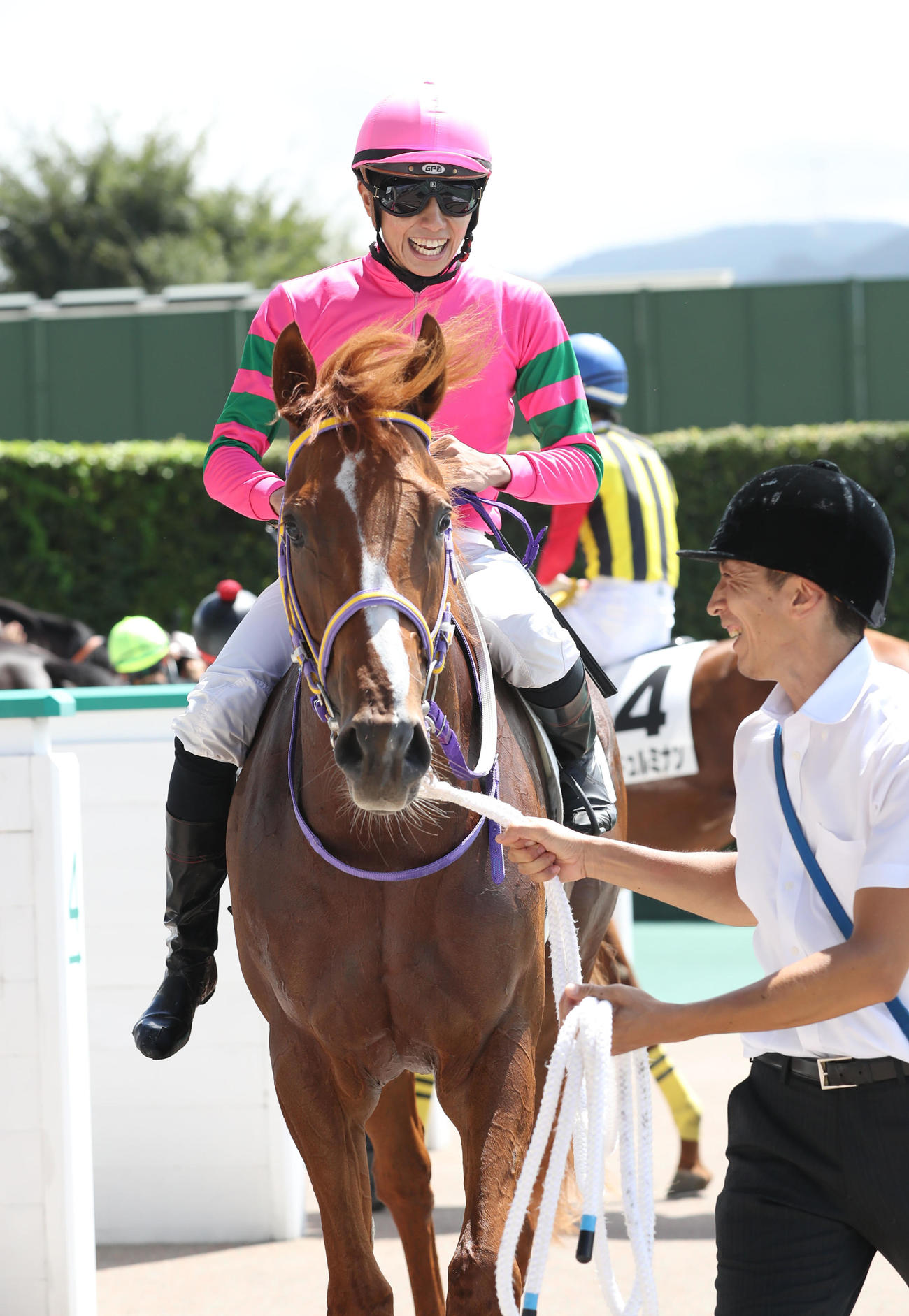 小倉5R2歳新馬　1着のトーアライデンと中井裕二騎手（撮影・屋方直哉）