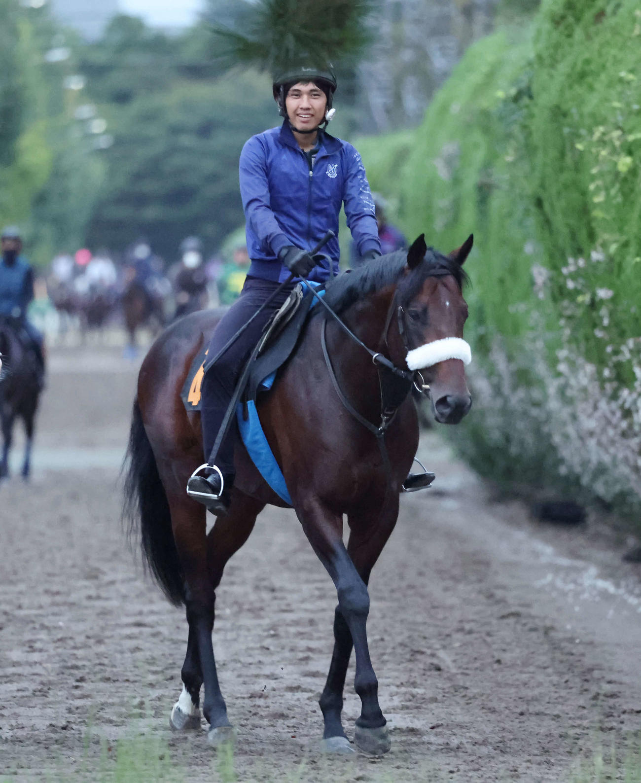 乗り運動するパラレルヴィジョン（撮影・丹羽敏通）