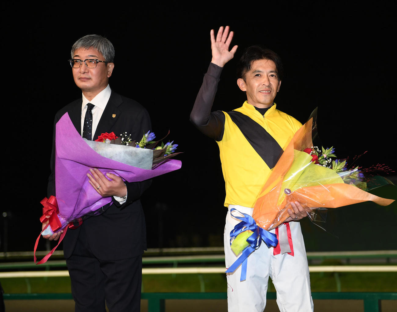 南部杯を制したカフェファラオの堀宣行調教師（左）と福永祐騎手（撮影・柴田隆二）