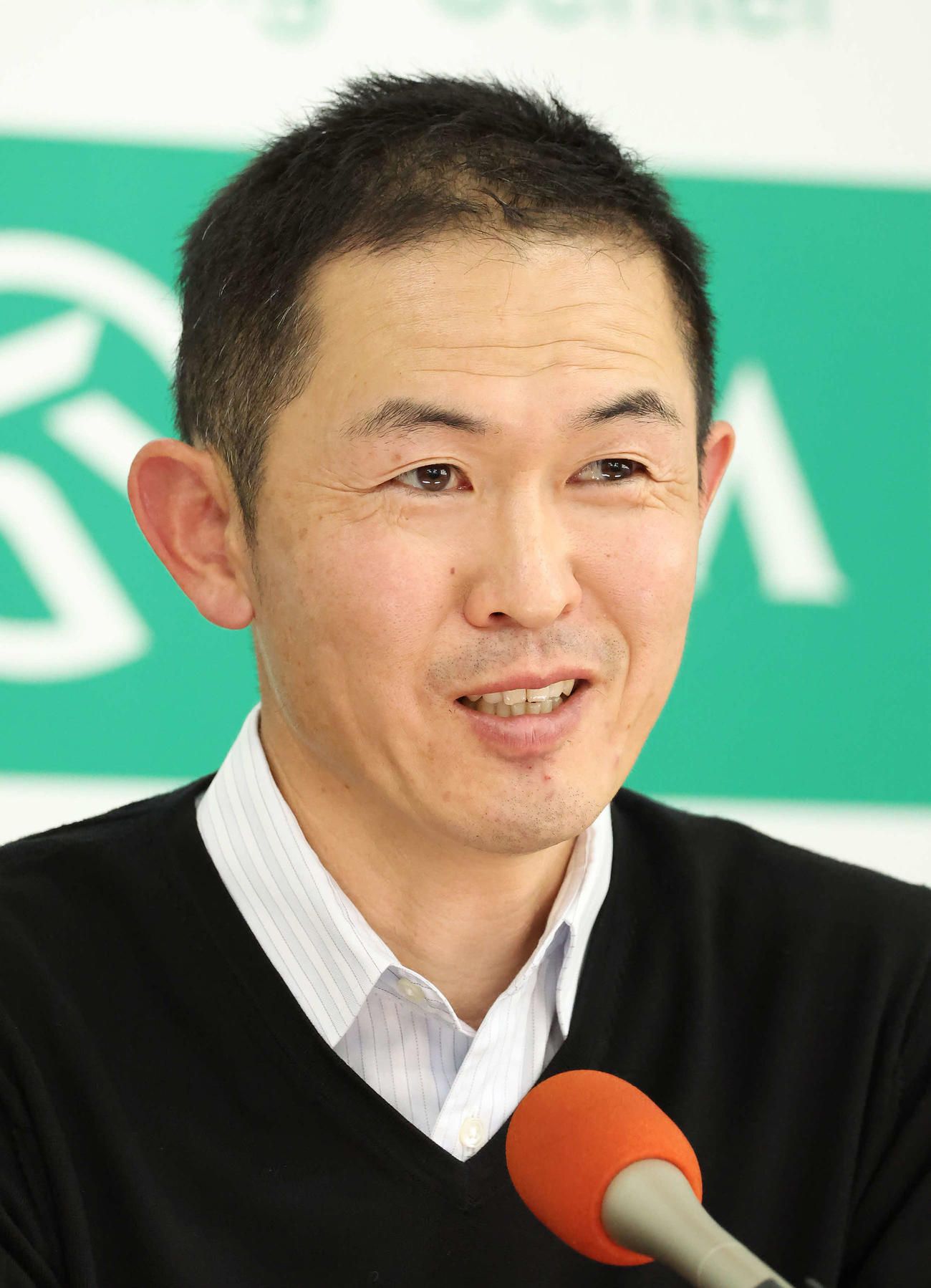 天皇賞・秋に3歳馬2頭を出走させる木村師（撮影・丹羽敏通）