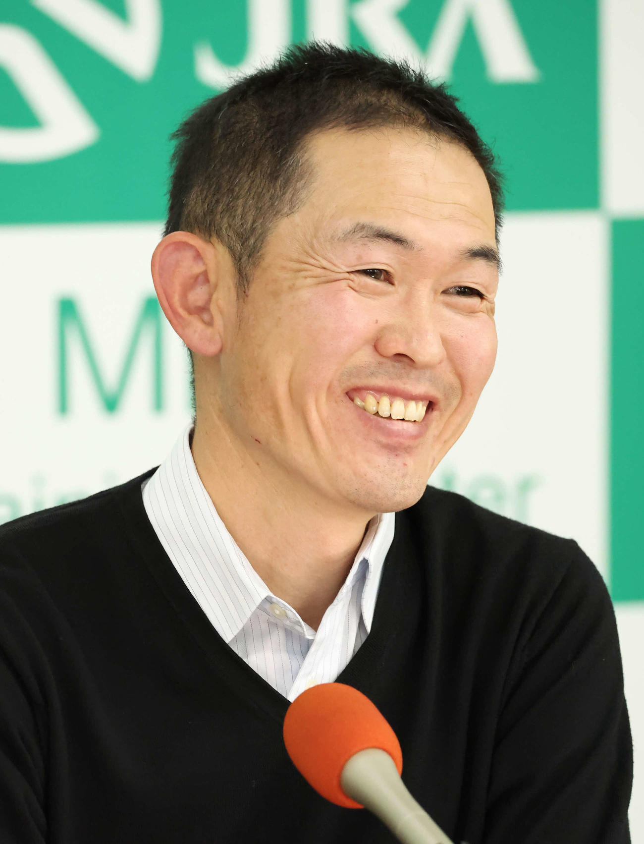 天皇賞・秋に3歳馬2頭を出走させる木村師（撮影・丹羽敏通）