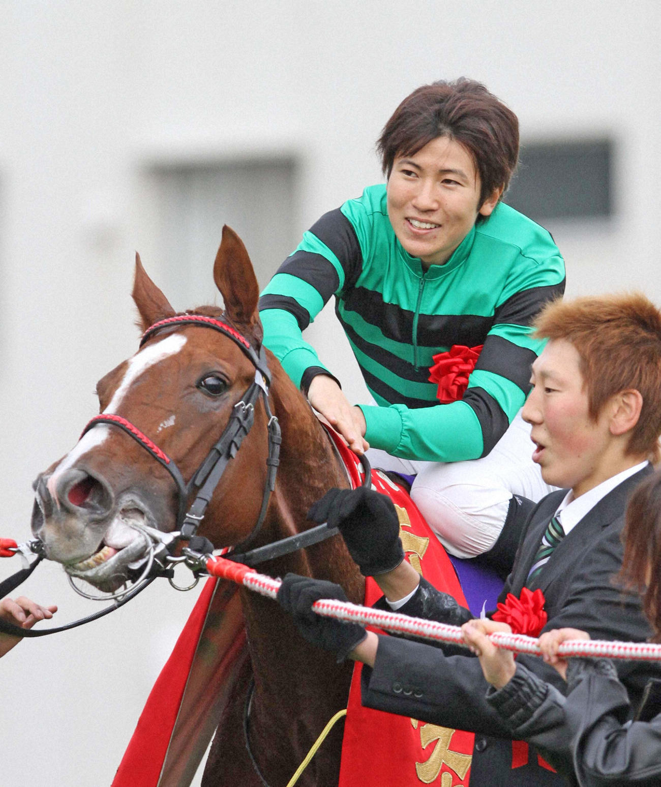 09年11月、大逃げでエリザベス女王杯を制したクィーンスプマンテ騎乗の田中博康騎手
