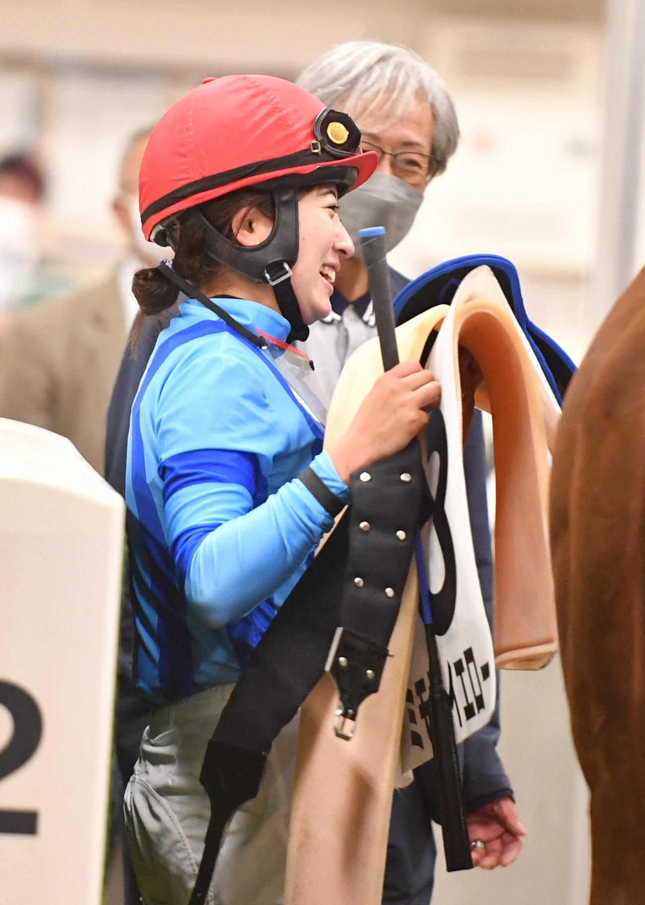 東京競馬12R、2着に敗れたミモザイエローの今村騎手（撮影・柴田隆二）