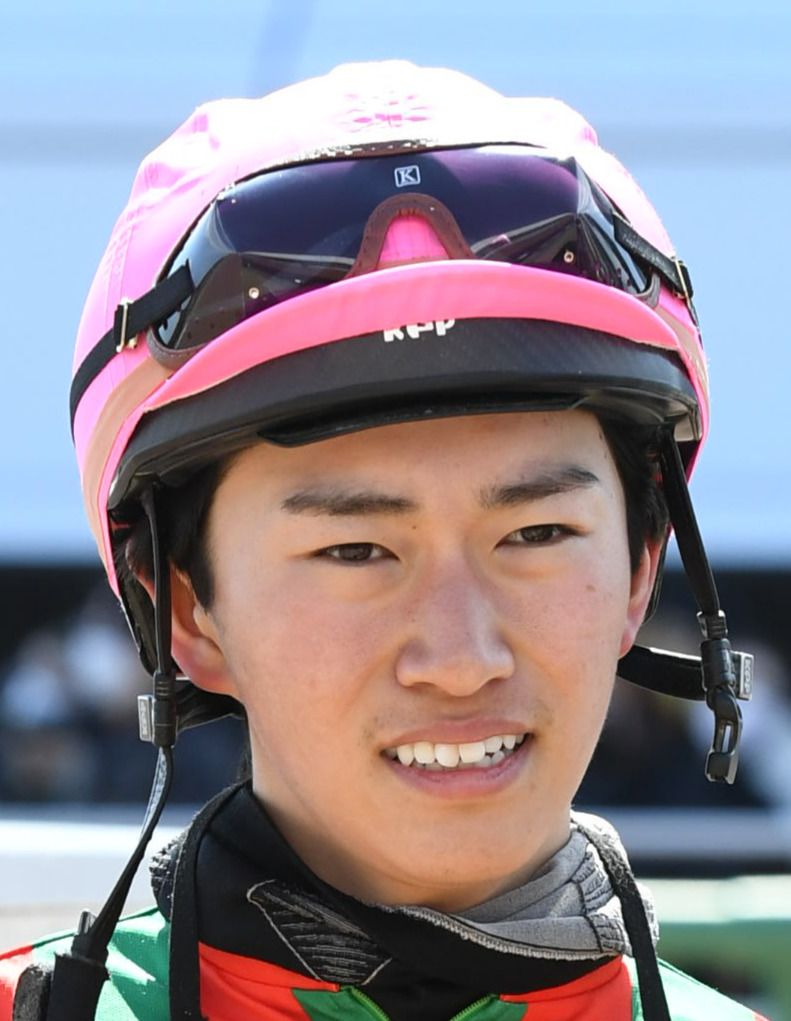 菅原明良騎手（2022年3月撮影）