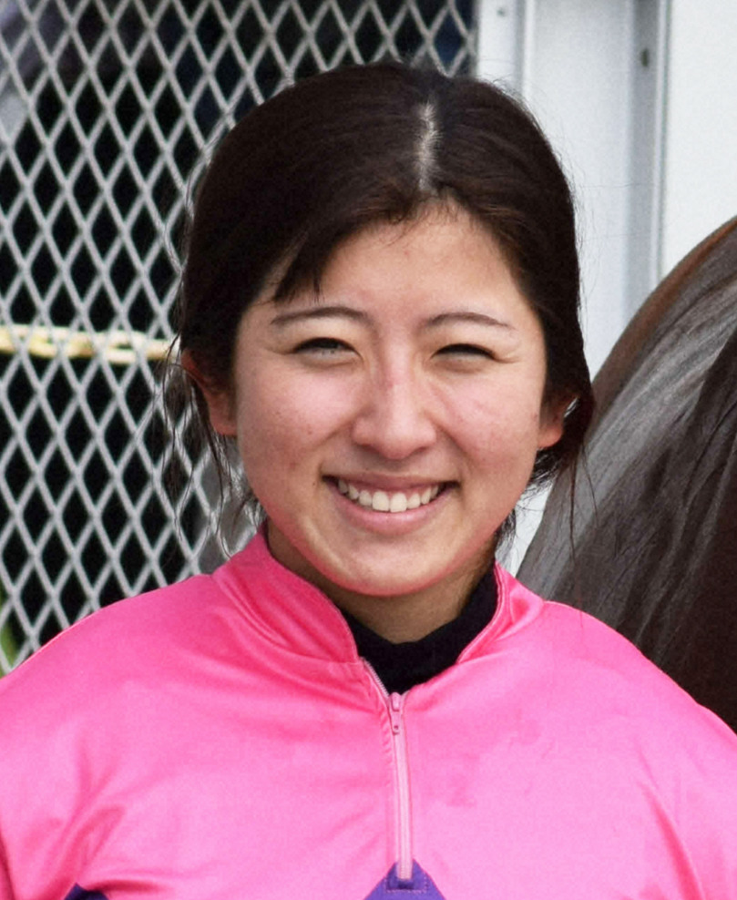 今村聖奈騎手（2022年10月撮影）