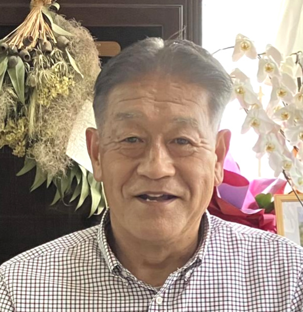 岡田牧雄氏