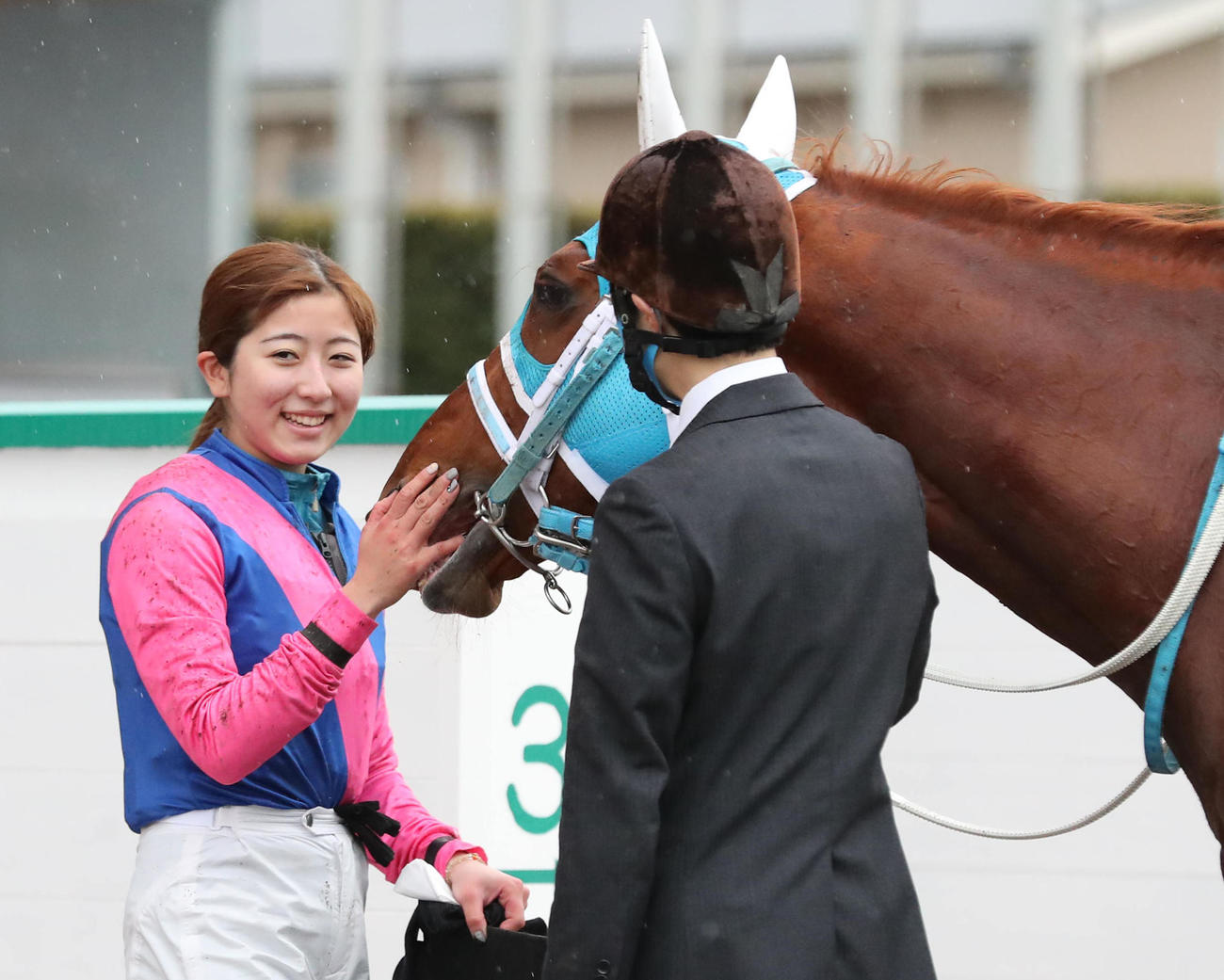 海の中道特別1着メイショウブレゲと今村聖奈騎手（撮影・梅根麻紀）