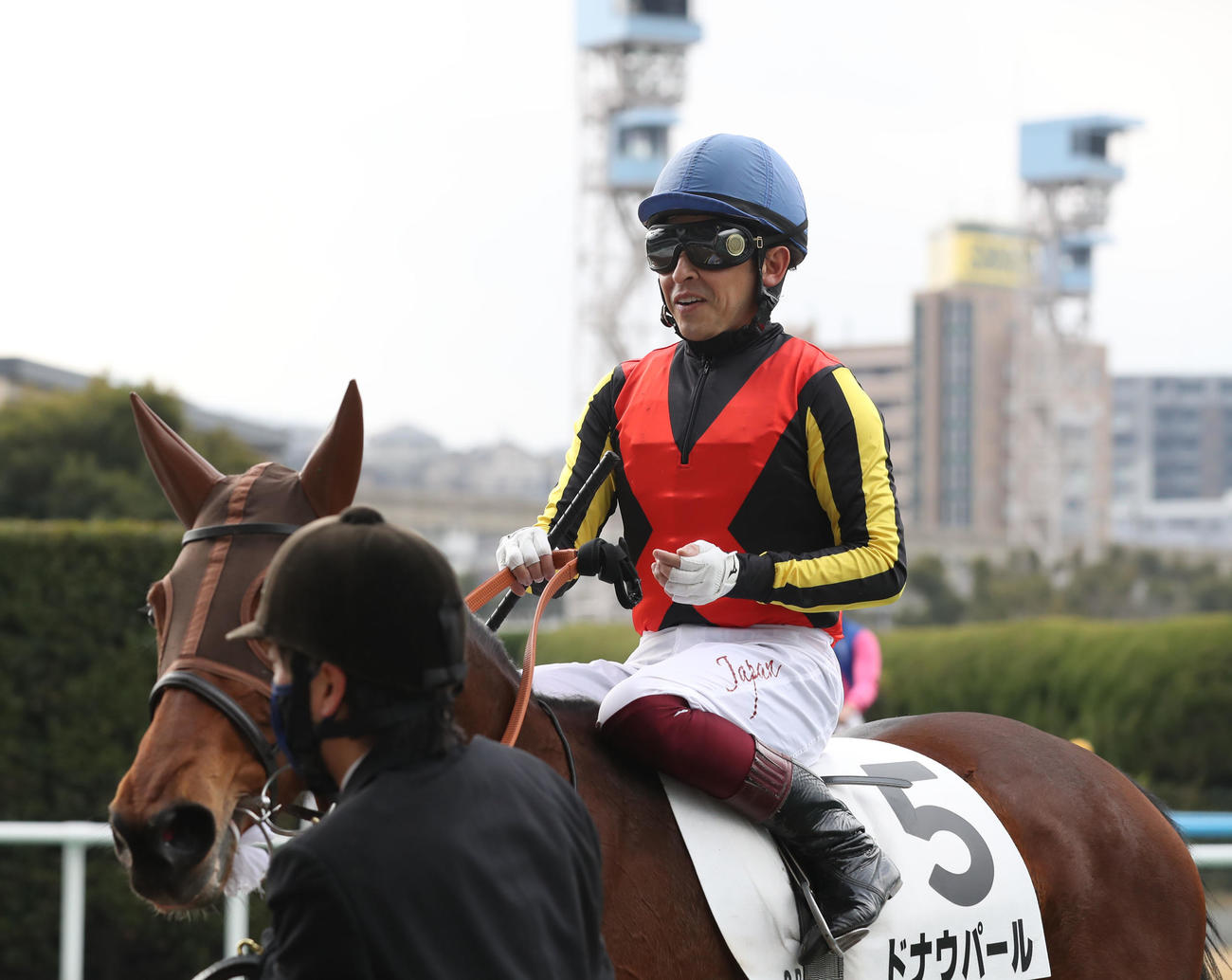 小倉2R、1着のドナウパールと福永祐一騎手（撮影・屋方直哉）