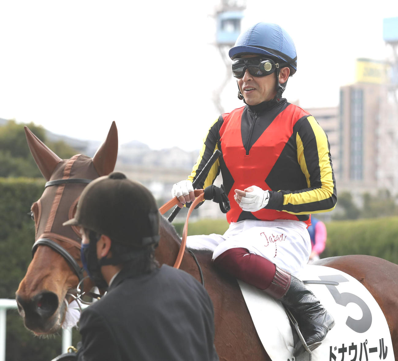 小倉2R、3歳未勝利で1着のドナウパールと福永祐一騎手（撮影・屋方直哉）