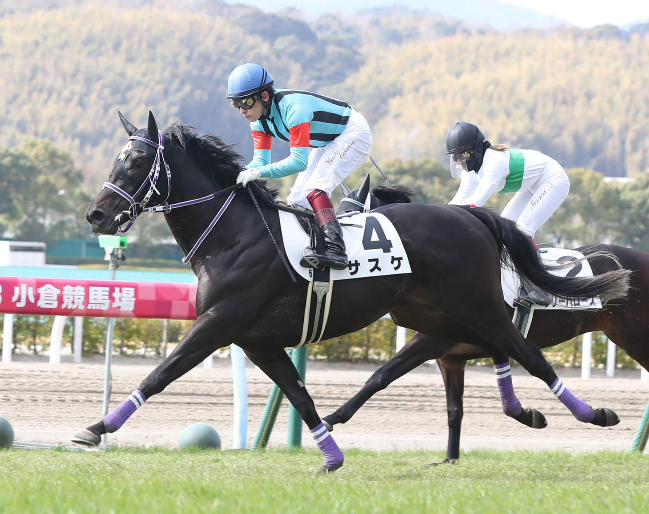 小倉6R、3歳未勝利で1着のサスケと福永祐一騎手（撮影・屋方直哉）