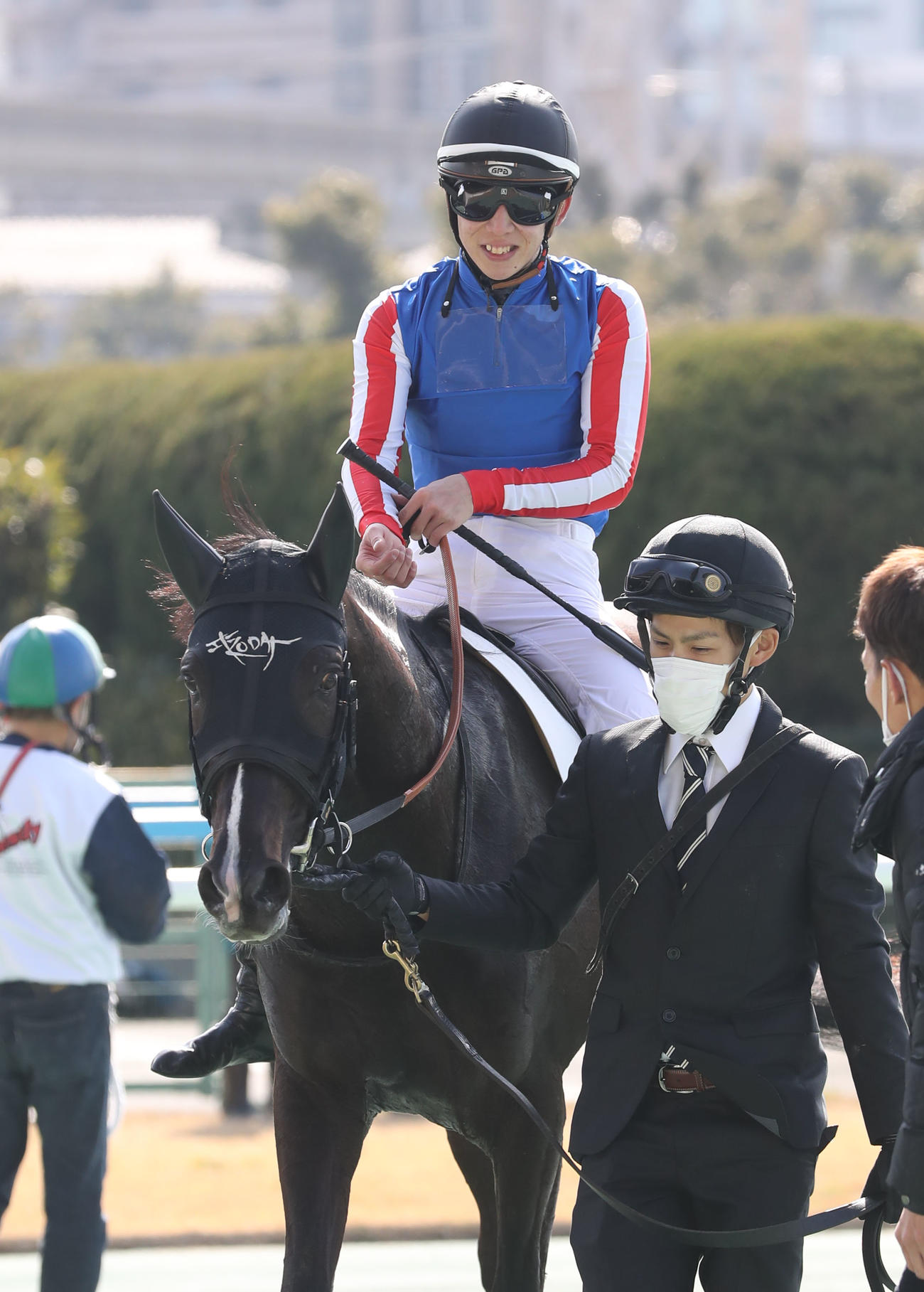 小倉新馬戦を制したジオパーククラウンと団野大成騎手（撮影・屋方直哉）