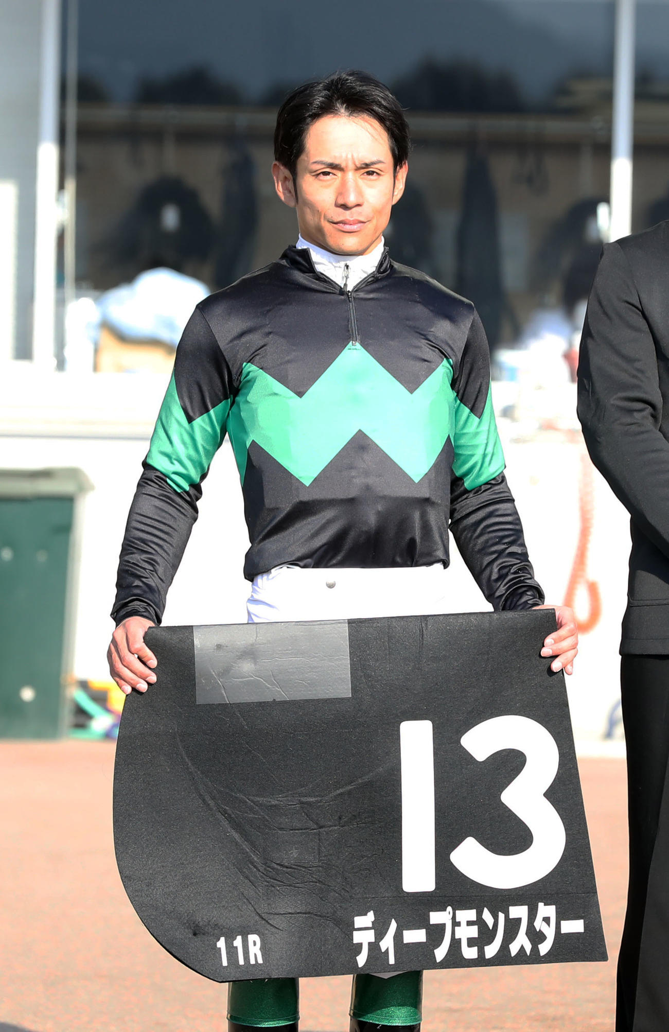 関門橋Sを制した浜中俊騎手（撮影・屋方直哉）