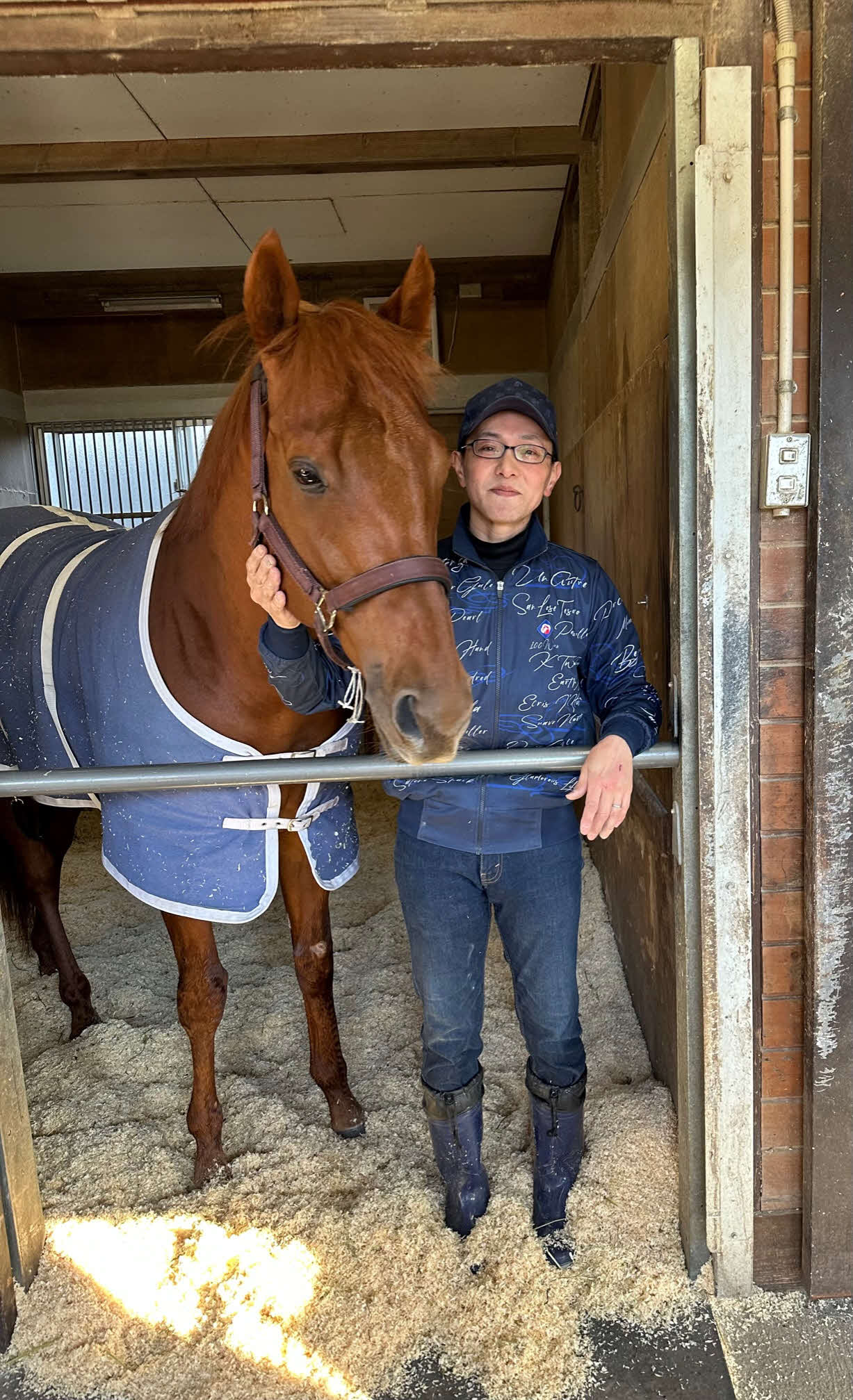 フェブラリーS優勝馬レモンポップと田端助手