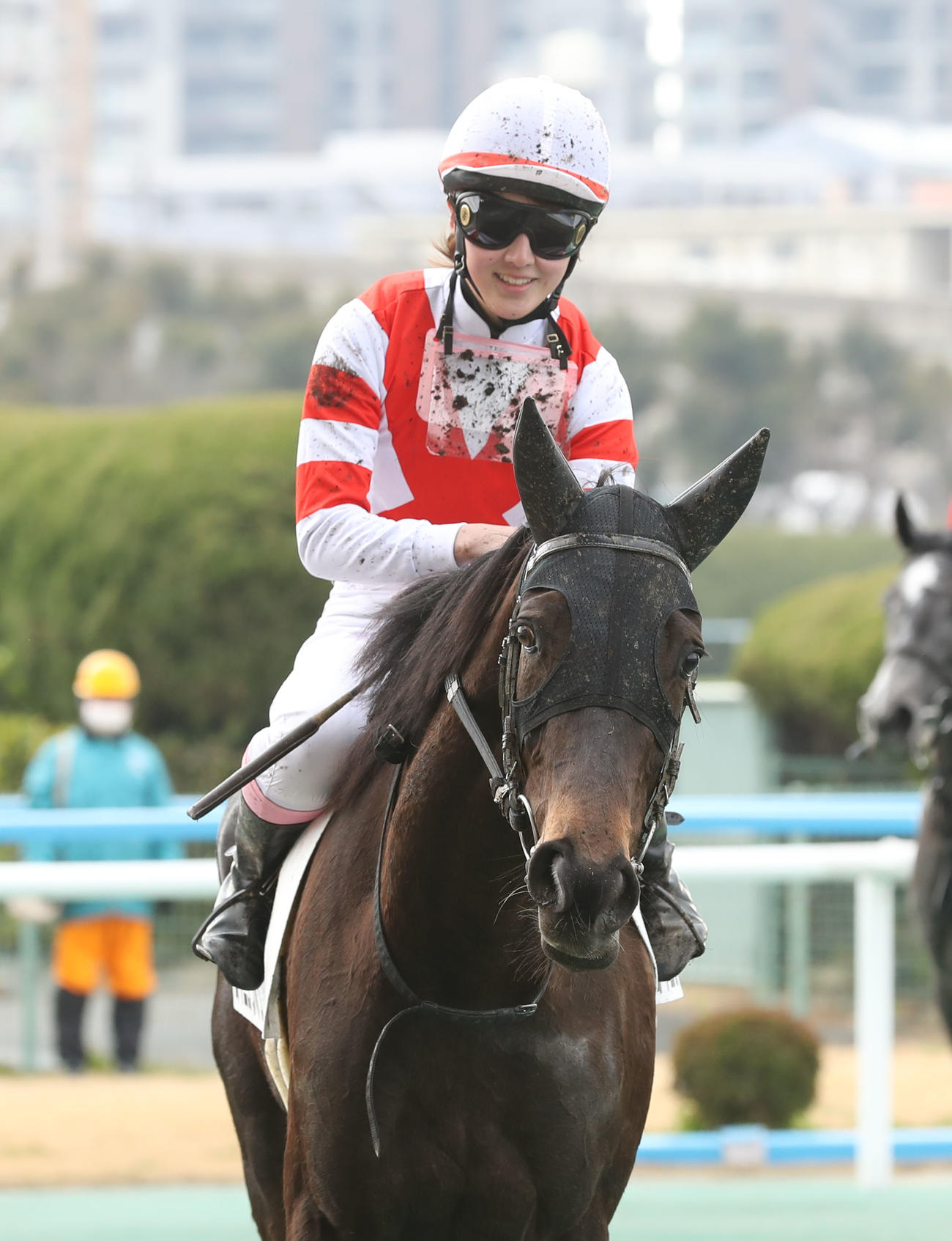 小倉5R・3歳未勝利で1着のコイニョウボウと永島まなみ騎手（撮影・屋方直哉）