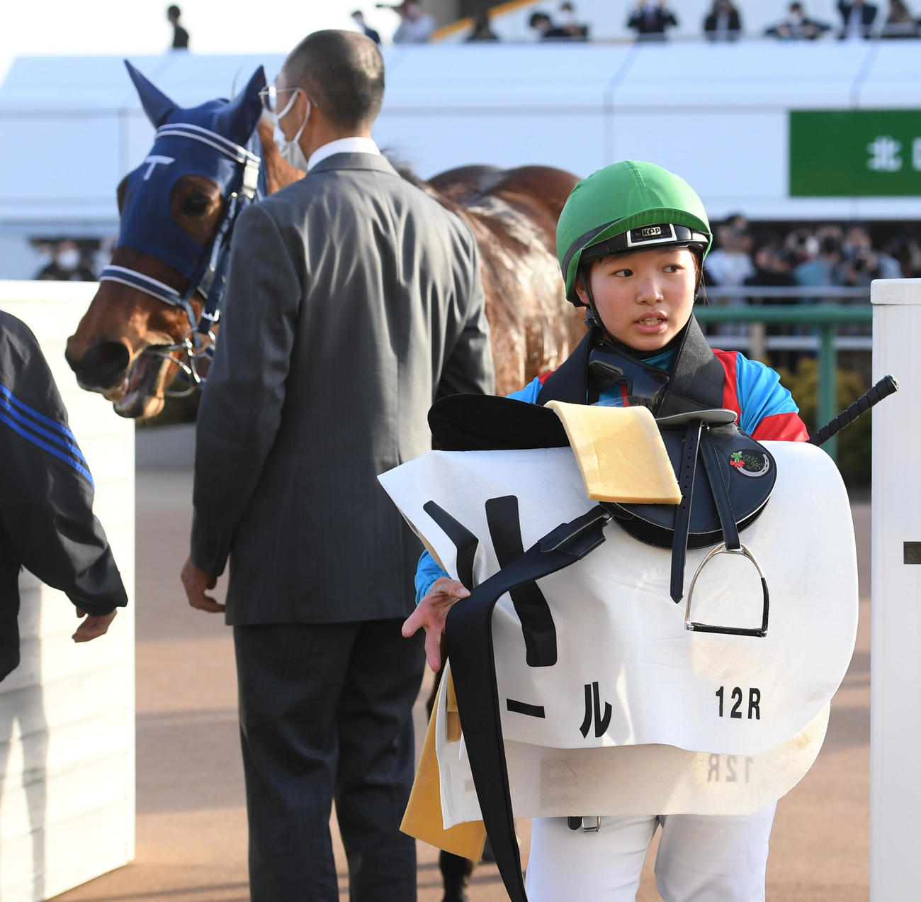 中山12Rで惜しくも2着の小林美駒騎手とヨール（撮影・柴田隆二）