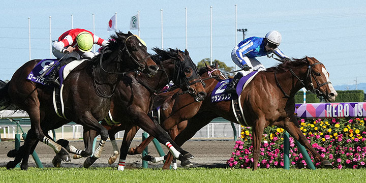 高松宮記念を制したナランフレグ＝2022年3月27日、中京競馬場