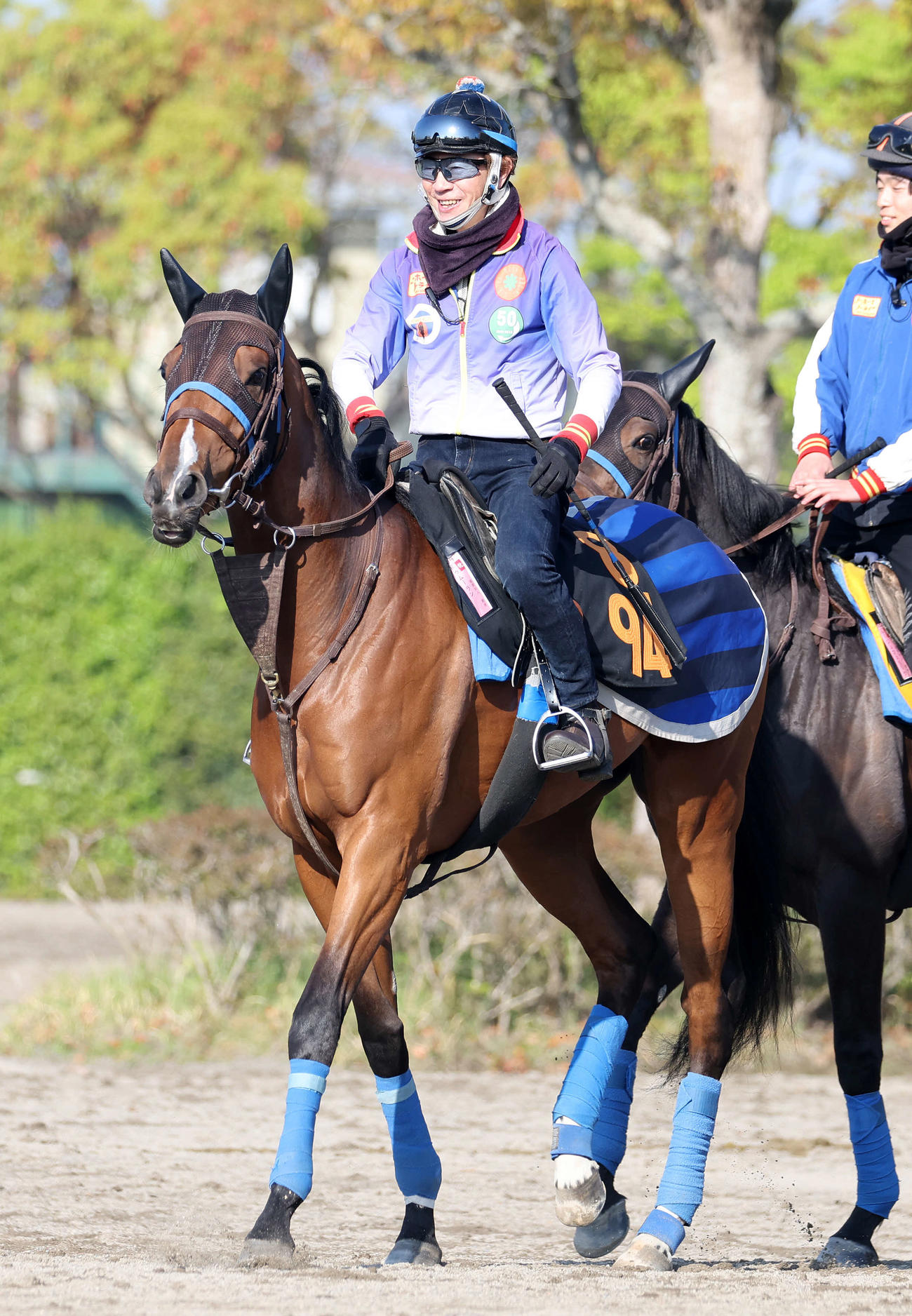 19日、乗り運動するドゥムーラン