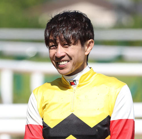 武豊騎手が新装京都で初勝利「馬場は最高。めちゃくちゃいい芝