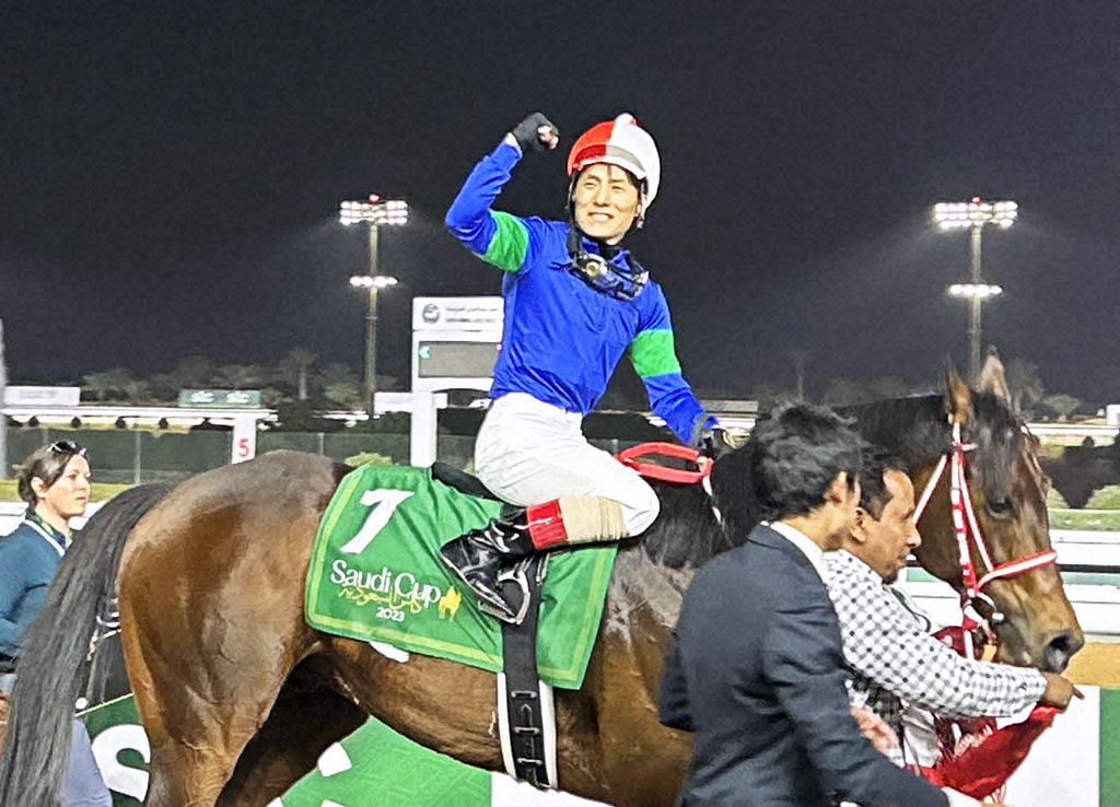 サウジCを制したパンサラッサと吉田豊騎手（2023年2月25日撮影）
