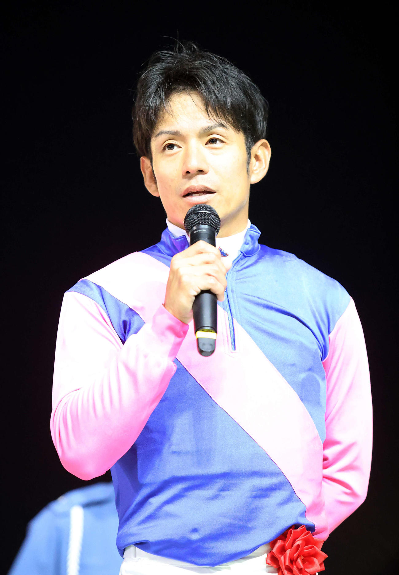かしわ記念を制した浜中俊騎手（撮影・鈴木正人）