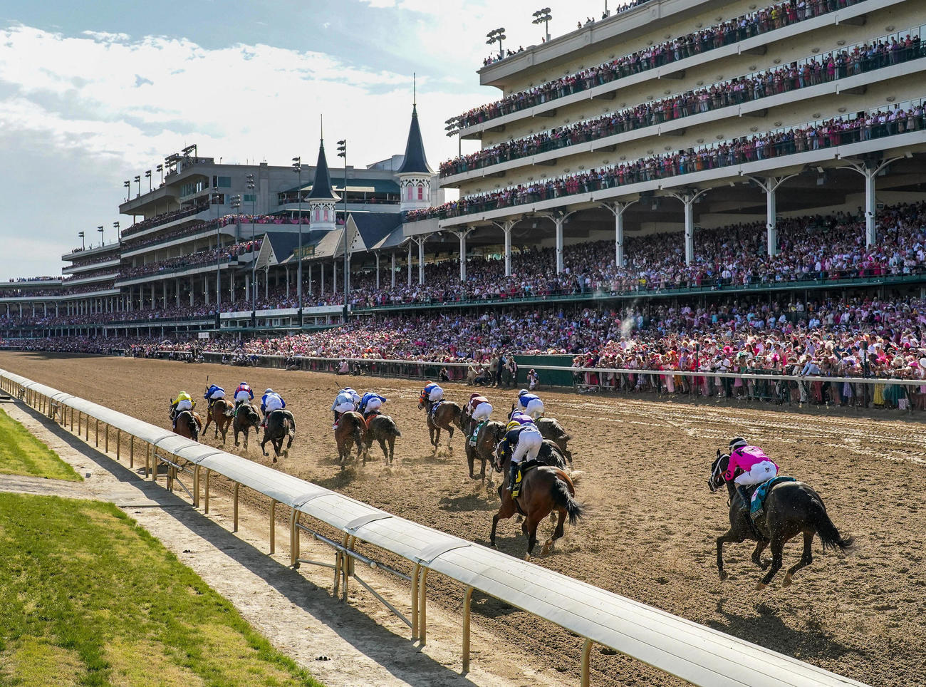 ケンタッキーダービーが行われるチャーチルダウンズ競馬場（USA TODAY）