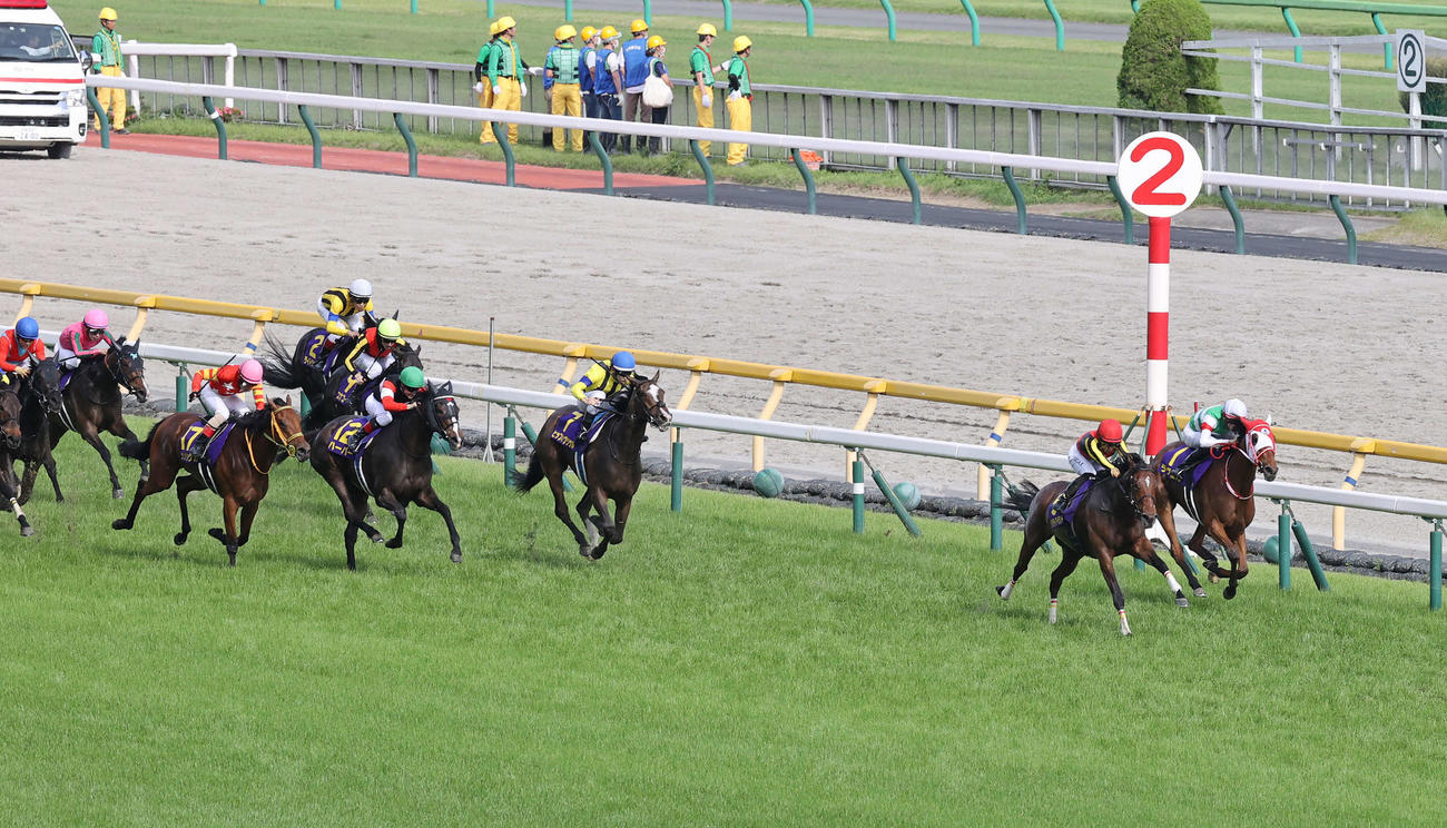 直線突き抜けてオークスを制したリバティアイランドと川田騎手