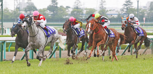 G1復刻】ゴールドシップ史上初の連覇 横山典「お願い」に応え“人馬一体