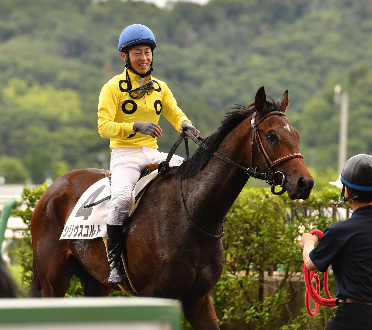 福島5R、新馬戦を制したシリウスコルトと丸田騎手（撮影・柴田隆二）