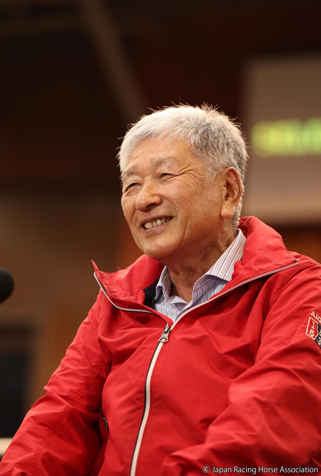 セレクトセールの総括を行う日本競走馬協会の吉田照哉会長代行（JRHA提供）
