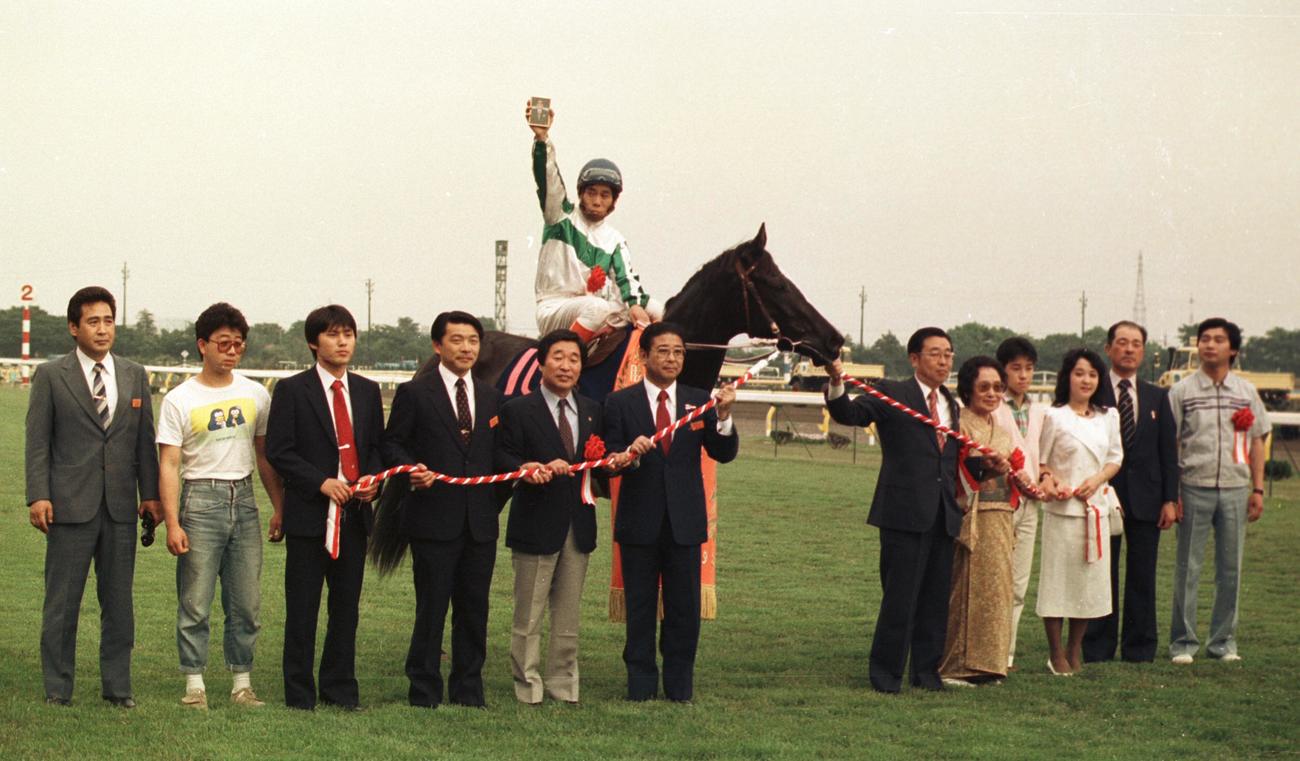 86年オークスを制したメジロラモーヌ