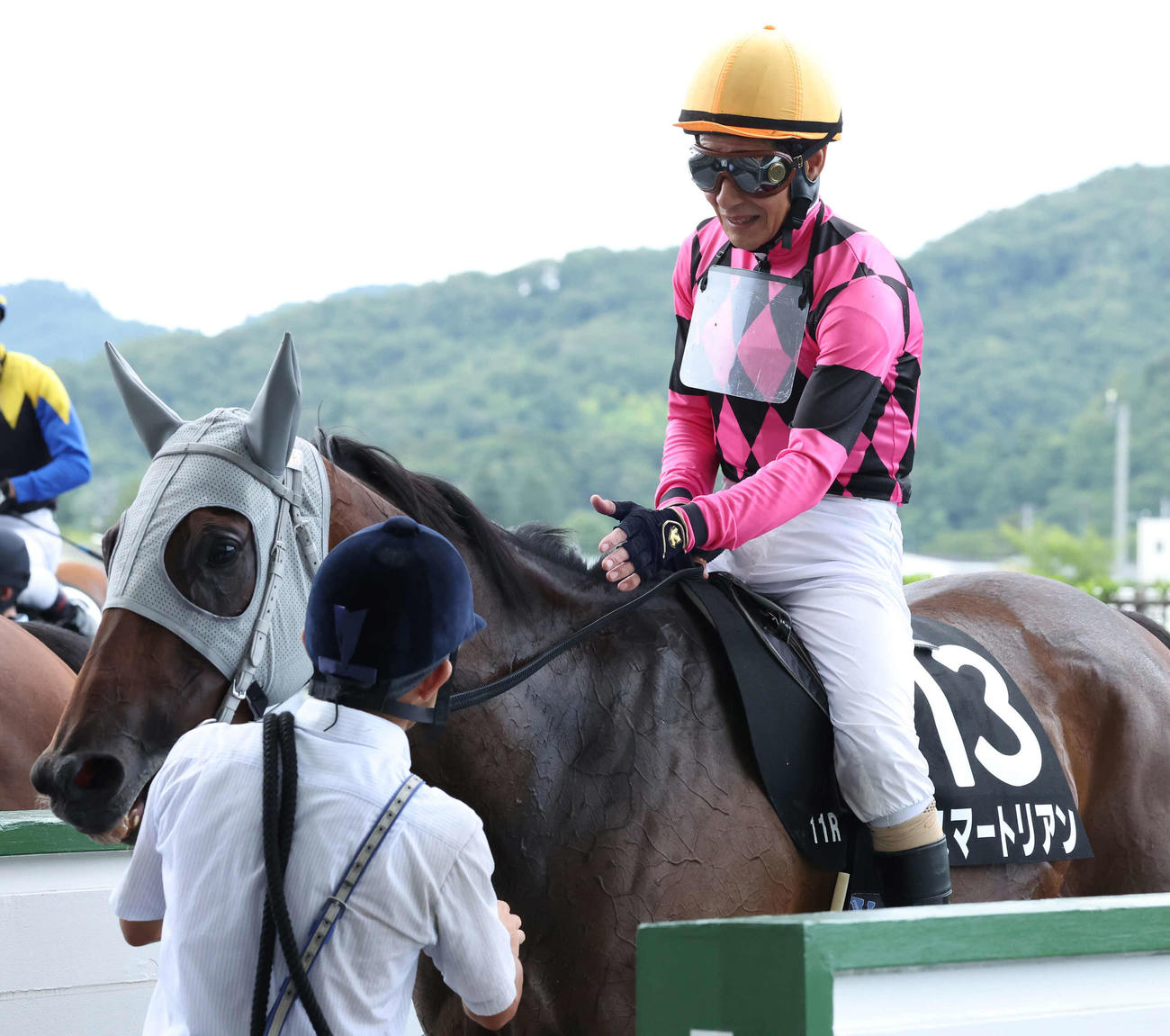 スマートリアンで福島テレビOPを制した柴田善騎手（撮影・丹羽敏通）