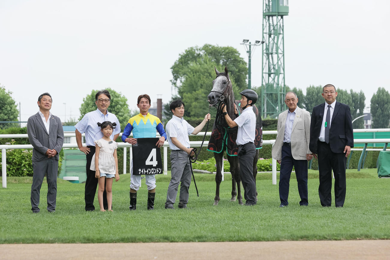 札幌9R、阿寒湖特別を制したナイトインロンドン（撮影・村野早祐）